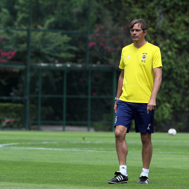 Phillip Cocu'nun yeni takımı!