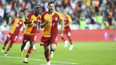 Ve Sinan Gümüş imzayı attı