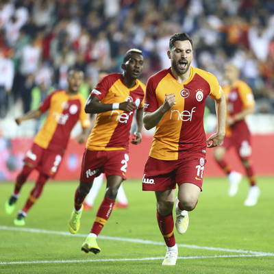 Ve Sinan Gümüş imzayı attı