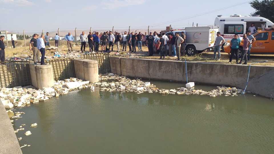 7 yaşındaki çocuk kanalda boğuldu