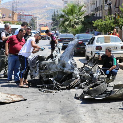 Reyhanlı'da patlama! Ölü ve yaralılar var...