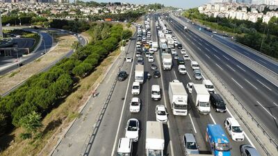 TEM'i kilitleyen olay! Camı kırdılar...