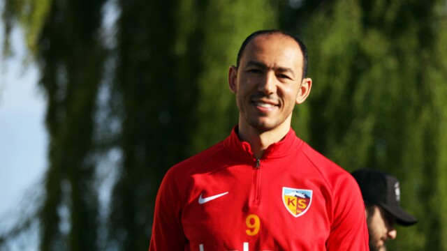Umut Bulut nikah tazeledi