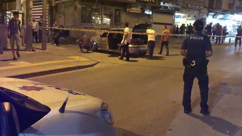 Kilis'te, bomba yüklü şüpheli otomobil ihbarı paniği