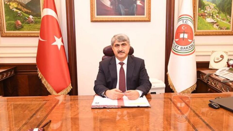 Cumhurbaşkanı Erdoğan AYM'ye yeni üye atadı