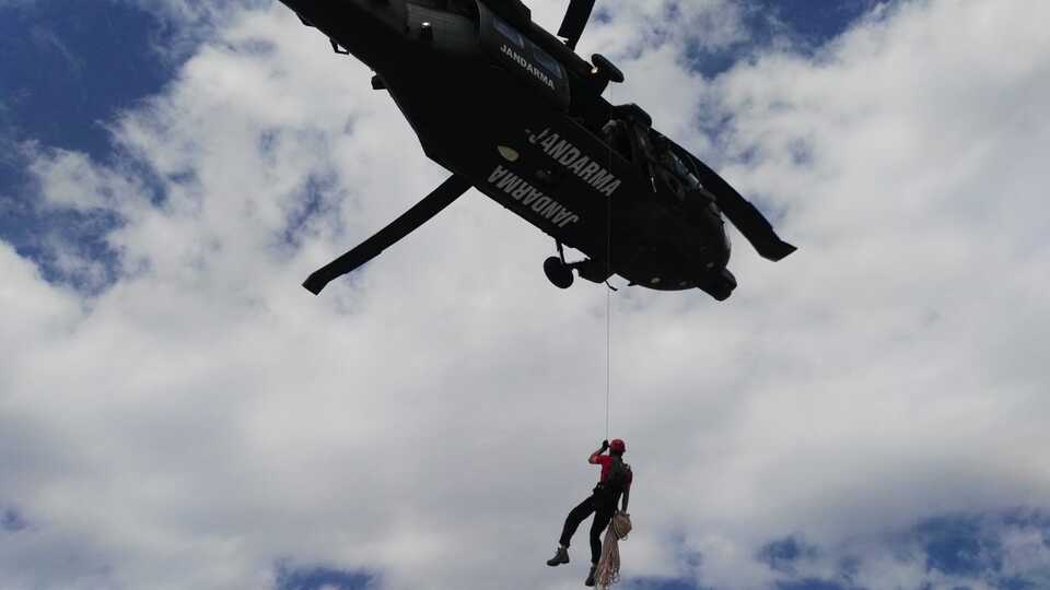 Yaralı öğrenci böyle kurtarıldı