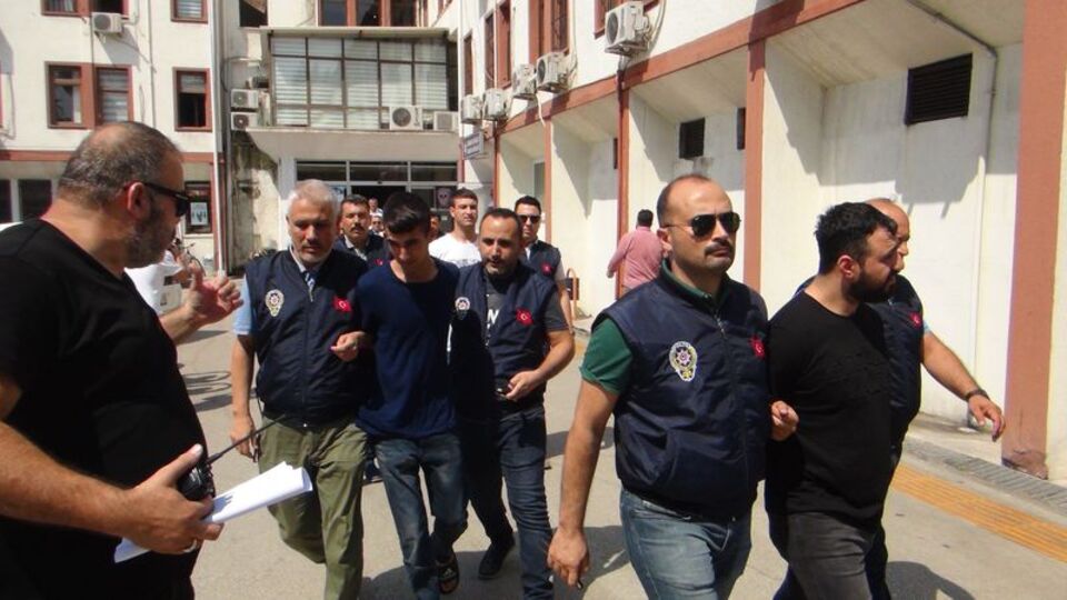 Sahte içki zanlıları adliyeye sevk edildi