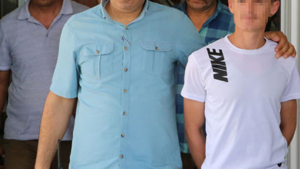 Kiralık arabayla otostopçulara tuzak!