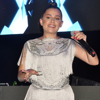 "Eski sevgiliye mesaj atmak serbest"