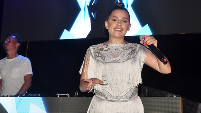 "Eski sevgiliye mesaj atmak serbest"