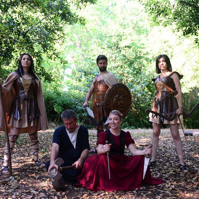 Gelenleri böyle karşılıyorlar!