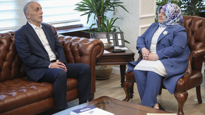 Bakan Selçuk kamu işçilerinin zam teklifini açıklıyor