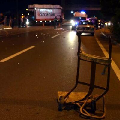 Kağıt toplayan yaşlı adam otomobil çarpması sonucu öldü