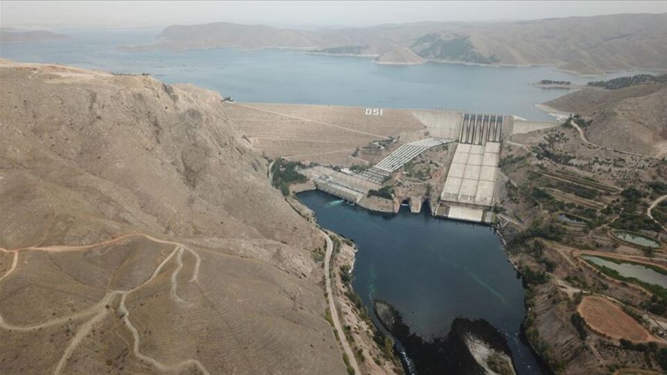 Elektrikte "yerli ve yenilenebilir" damgası