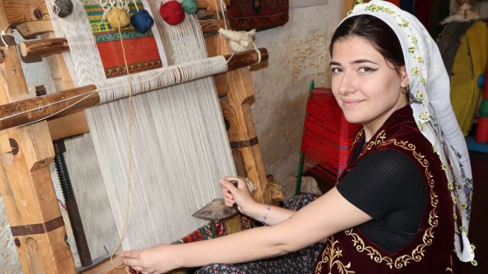 133 sanatçıya Sanatçı Tanıtma Kartı