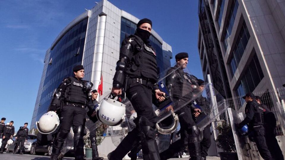 FETÖ'nün kozmik şirketlerine operasyon!