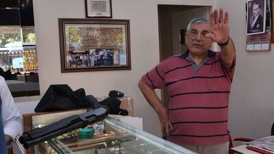 Daha önce yaşanan hiçbir soyguna benzemiyor! Emekli albay konuştu, tüfeğini bıraktı