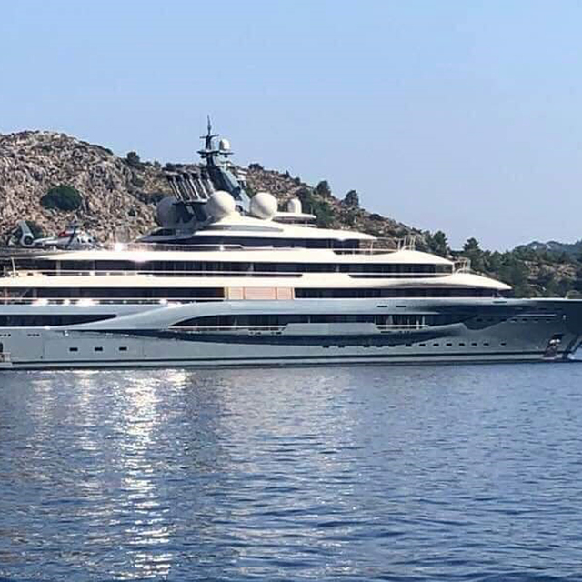 Bezos'un yatı Kekova'da görüntülendi