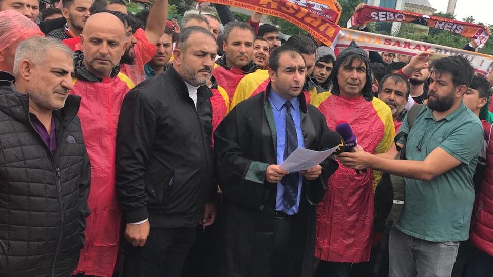Taraftar grubundan yönetime destek