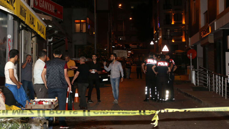 Beyoğlu'nda silahlı saldırı