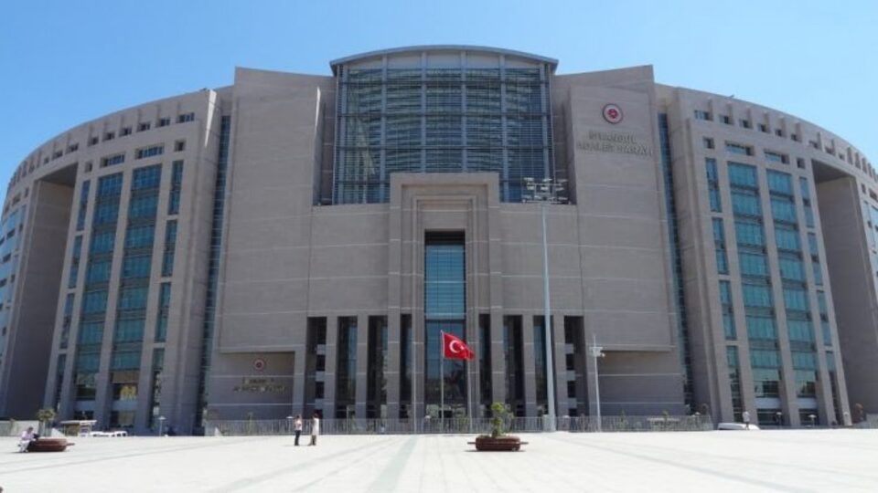 Adliye çalışma günleri ve saatleri 2019