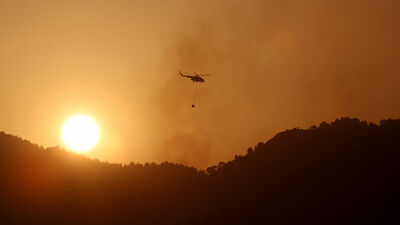 Fethiye'ye sıçrayan yangına müdahale başladı