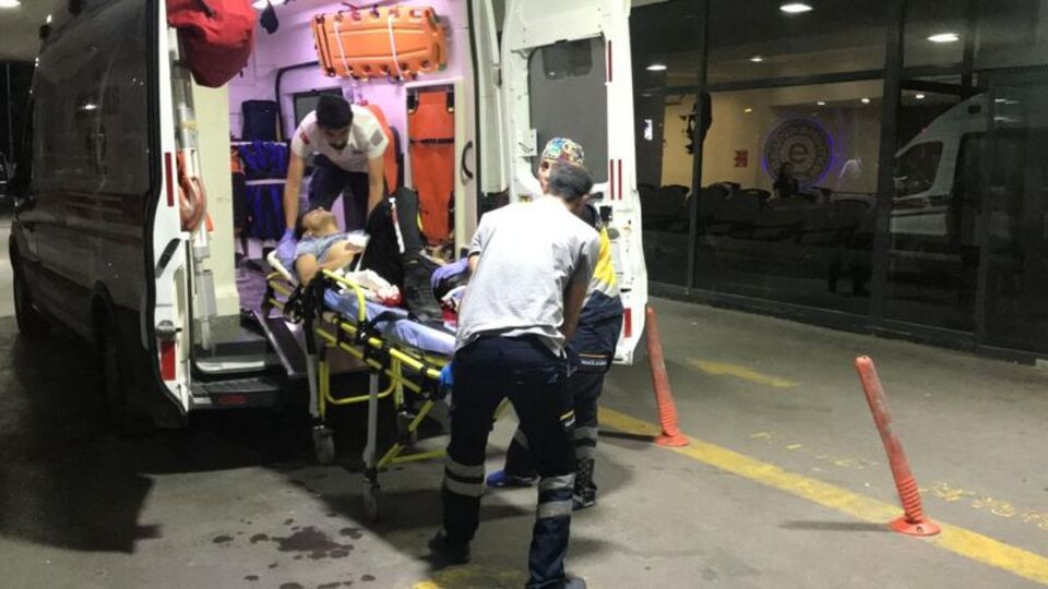 Sokakta döner bıçağıyla dehşet saçtı