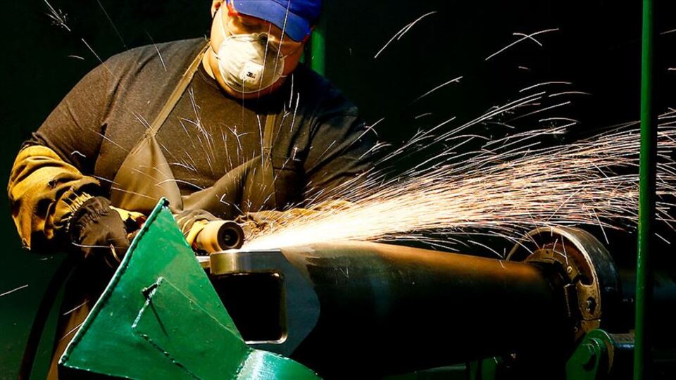 "Sanayide daralma beklenenden ılımlı"