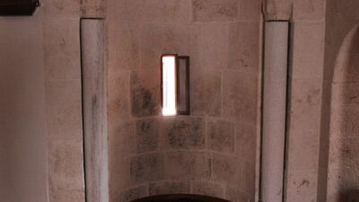 Bu sütunlar asırlardır dönüyor