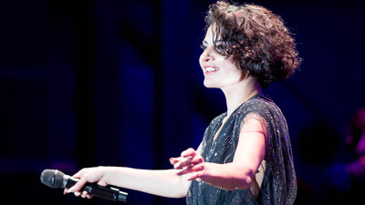 Dinleyenleri kendine hayran bıraktı!