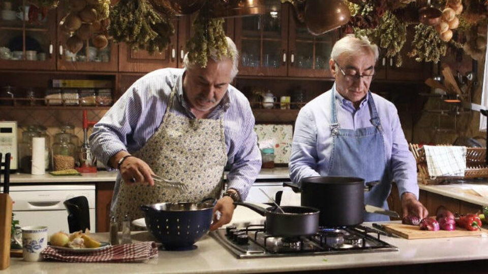 Yol Ayrımı filmi oyuncuları kimler?