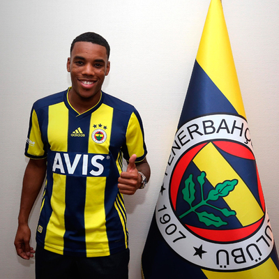 "Fenerbahçe'de olduğum için çok mutluyum"