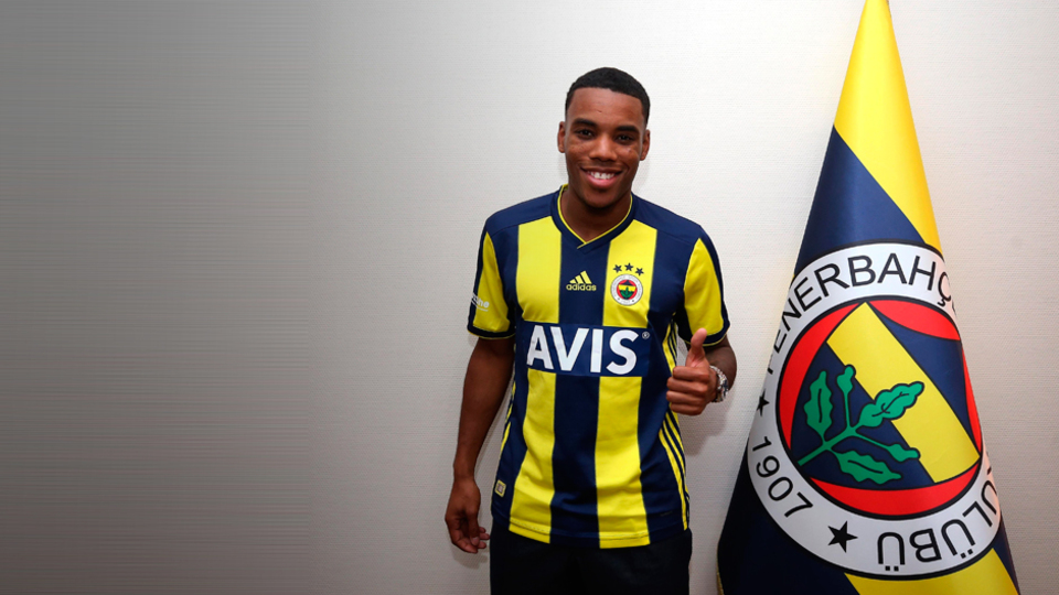 "Fenerbahçe'de olduğum için çok mutluyum"