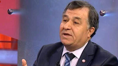 Profesöre arabasını sattıran oyun!