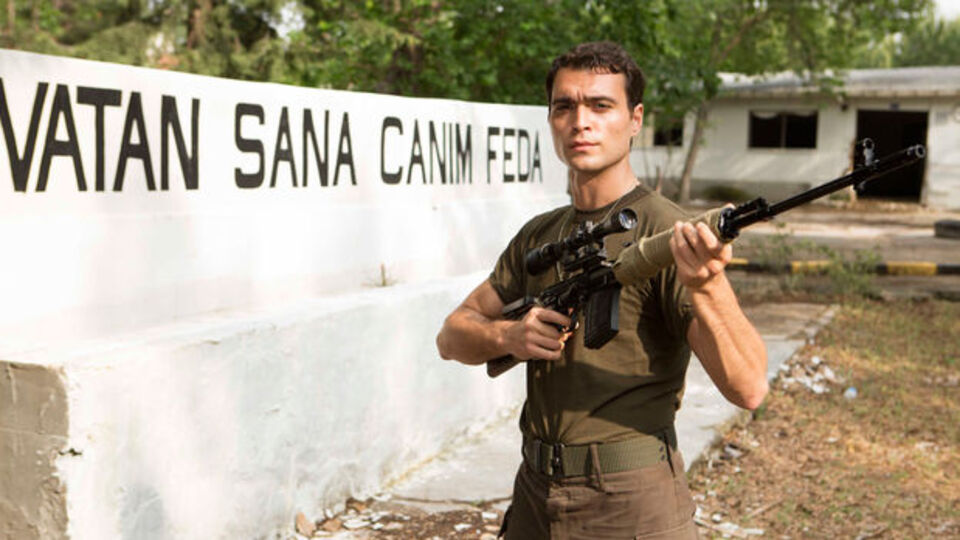 Bölük filmi oyuncuları kimler?