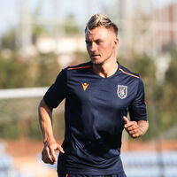 Başakşehir'de yeni transfer sakatlandı