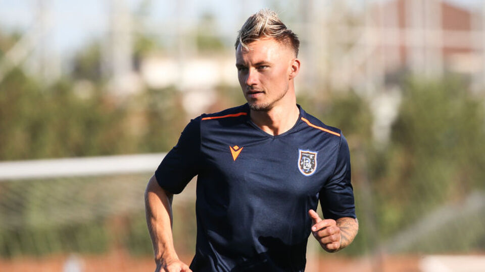 Başakşehir'de yeni transfer sakatlandı