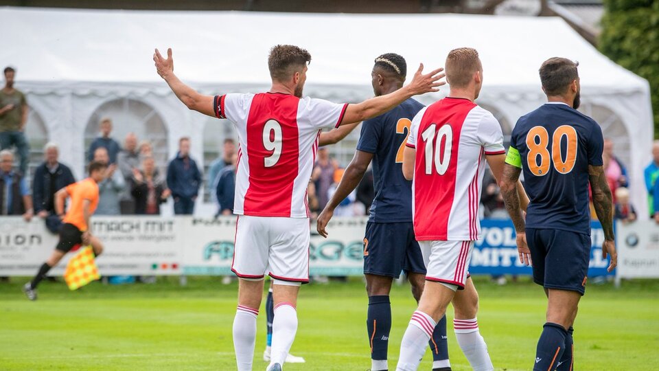 Başakşehir, Ajax'a yenildi