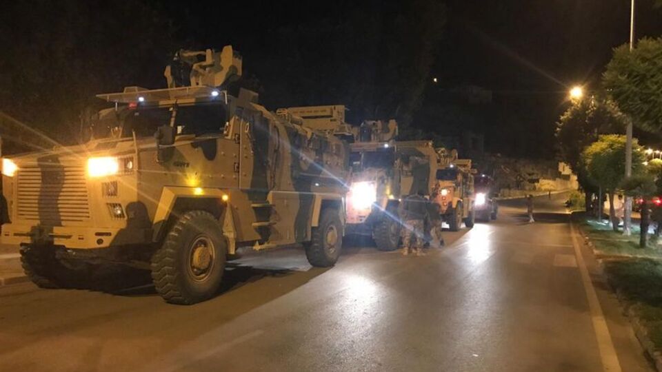 Suriye sınırına askeri sevkiyat