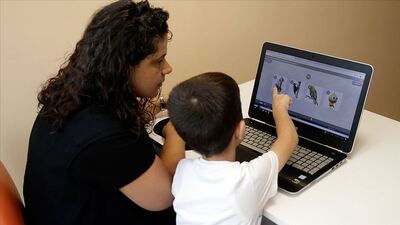 Özel çocuklara beş dilde özel eğitim programı