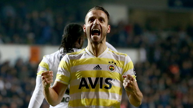 Soldado imzayı attı! Yeni adresi...