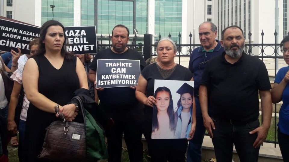 "Çocuklarını korumak için benim çocuklarımı öldürdü"