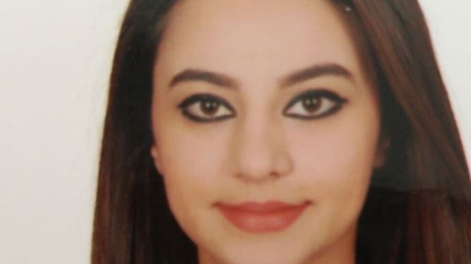 Öğretmen baba kızını boğup öldürdü!