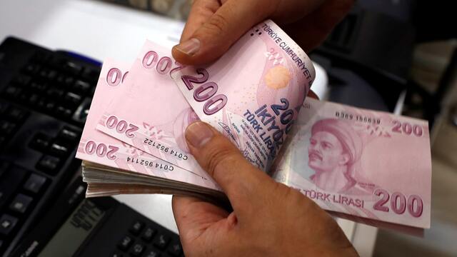 Bütçe açığı ilk 6 ayda yüzde 70 arttı