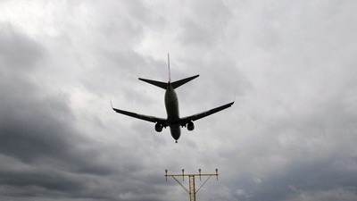 İsveç'te uçuş yemeklerinde fare skandalı!