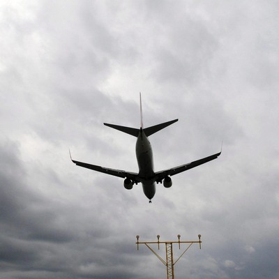 İsveç'te uçuş yemeklerinde fare skandalı!