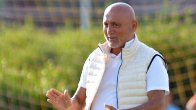 "Kitap yazdığım zaman yer yerinden oynar"