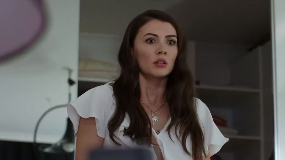 Ayşe köşeye sıkıştı!