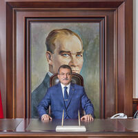 Celal Uzunkaya kimdir?