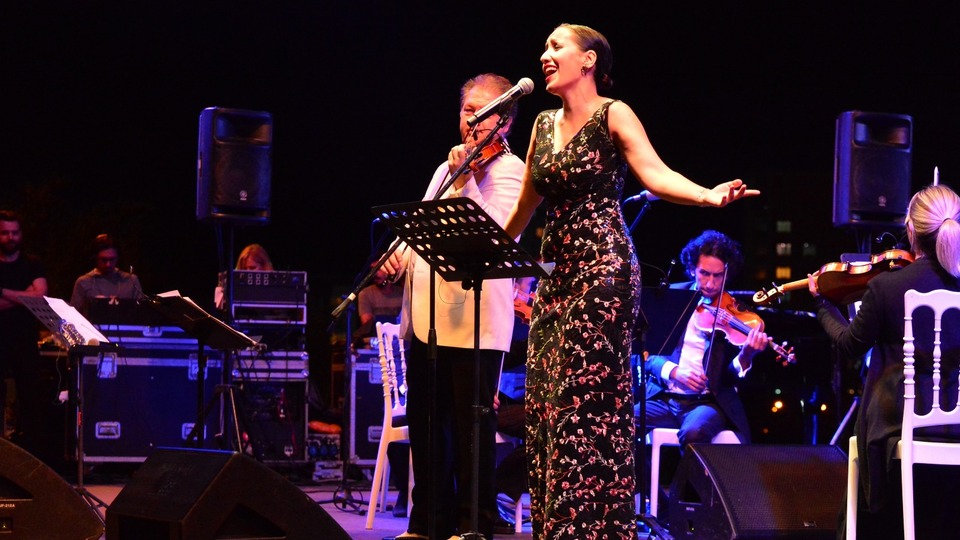 Cihat Aşkın'la 'Vadide Vals Adımları'